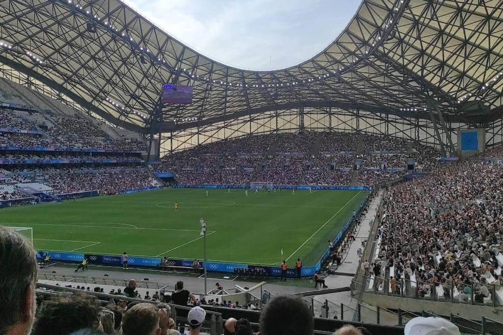 4 Pieces A Pres Du Velodrome * Marseille